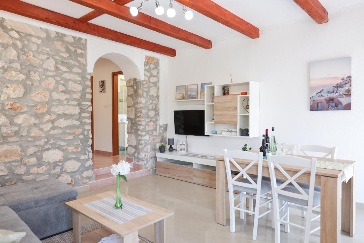 Apartment M&V Zadar Bagian luar foto